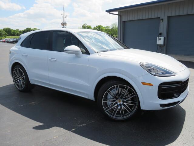 2020 porsche cayenne turbo