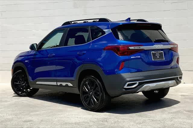 2022 kia seltos nightfall edition