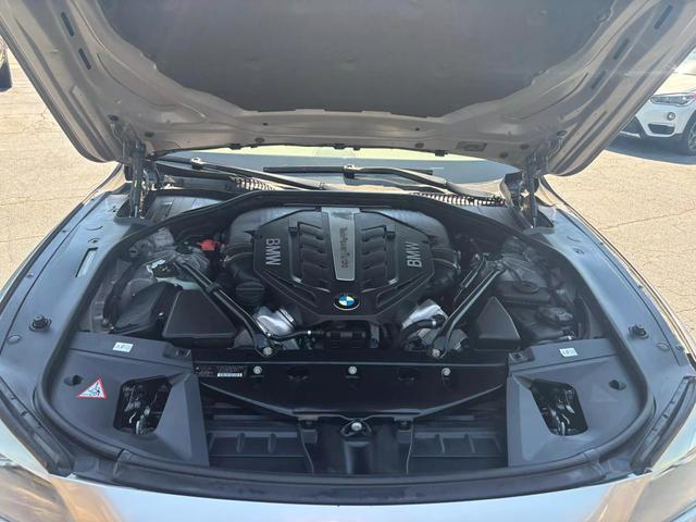 2012 bmw 750 li