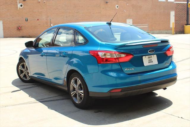 2014 ford focus se