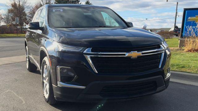 2022 chevrolet traverse ls