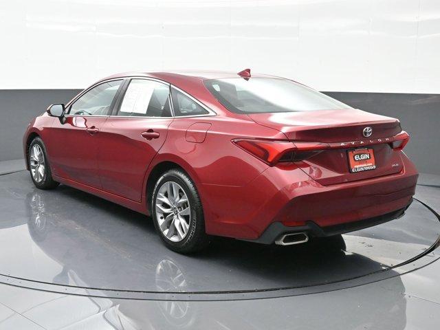 2022 toyota avalon xle