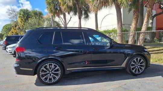 2021 BMW X7