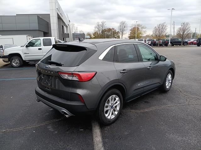 2021 ford escape se