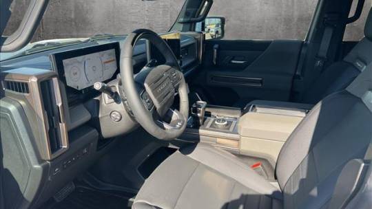 2025 GMC Hummer EV
