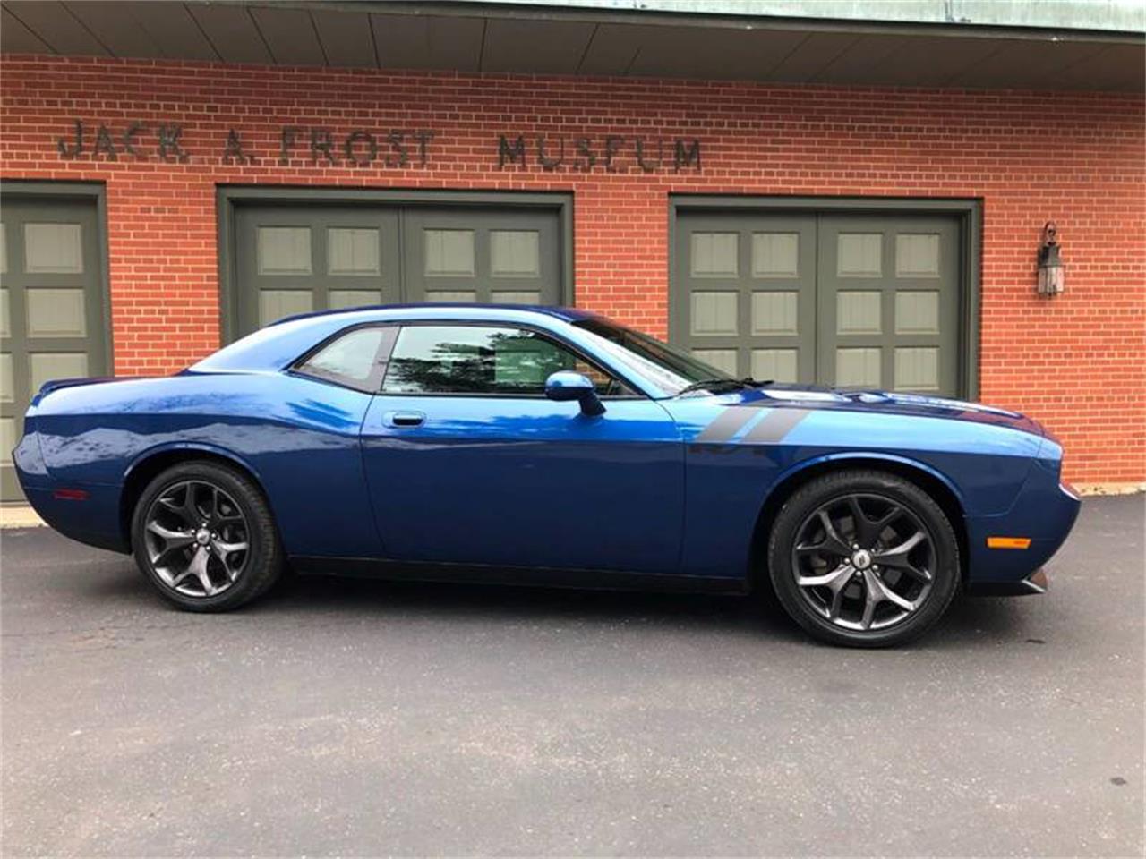 2009 dodge challenger