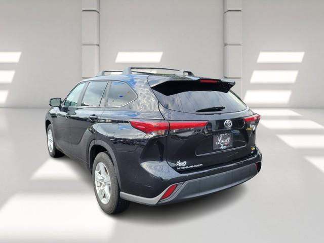 2023 toyota highlander le