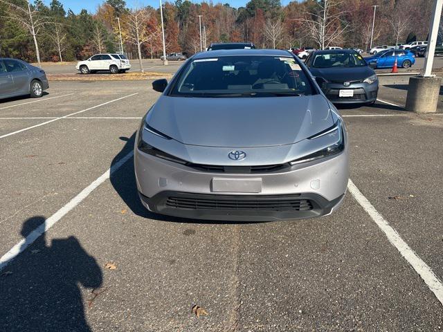 2024 toyota prius le
