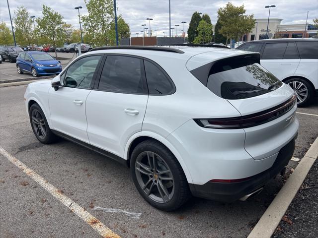 2024 porsche cayenne base