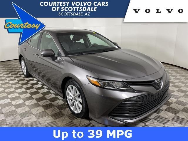 2020 toyota camry le