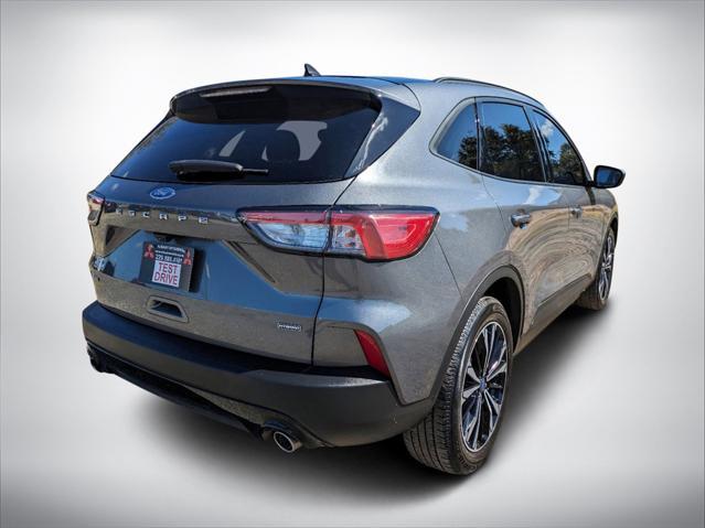 2021 ford escape se