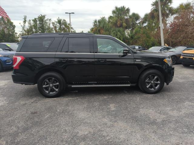 2021 ford expedition xlt