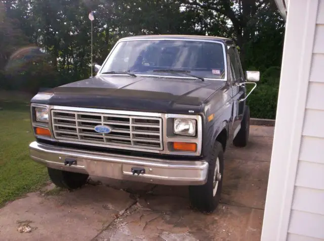 1984 ford f150 stepside 4x4 truck