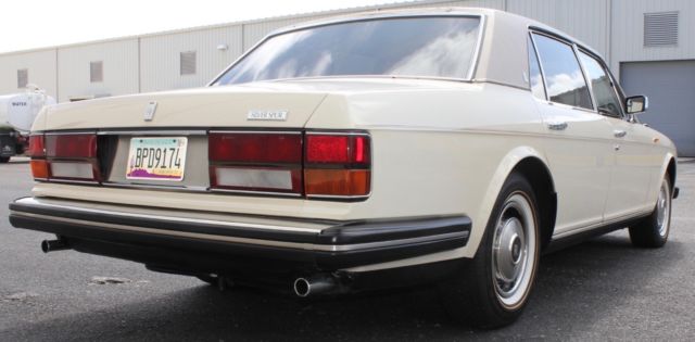 1983 rolls royce silver spur low miles good condition nice driver no reserve