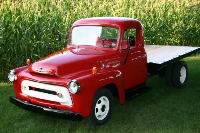 1957 international s132 truck