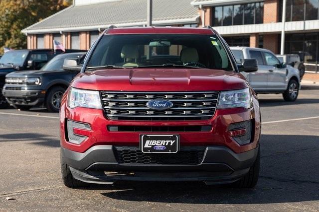 2017 ford explorer base