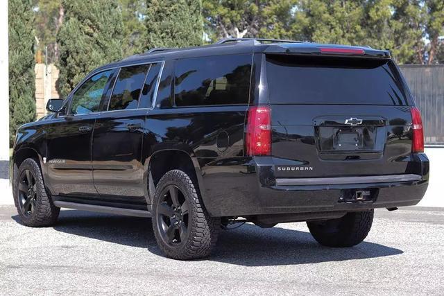 2017 chevrolet suburban lt