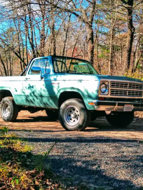 1979 dodge ramcharger 4x4 stock, original