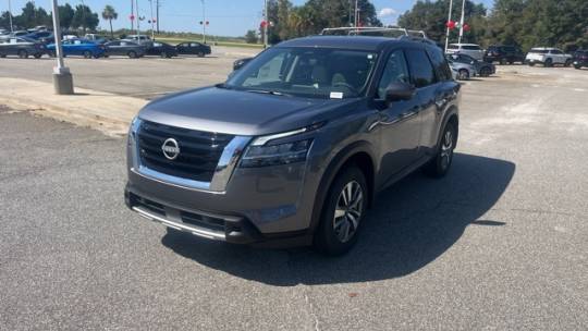 2024 Nissan Pathfinder sl