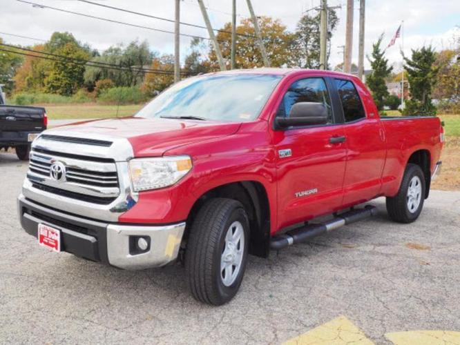 2017 toyota tundra sr5 4x4 sr5 4dr double cab pickup sb (5.7l v8 for sale in dover, new hampshire