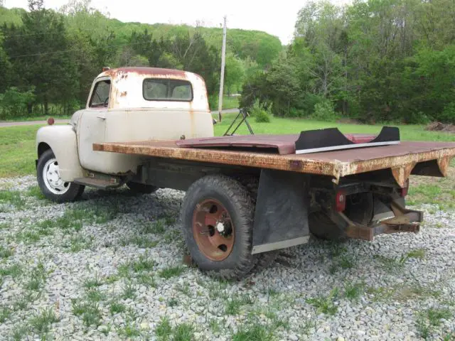 1950 gmc 2 ton w/ hydraulic bed. (rat rod hauler)