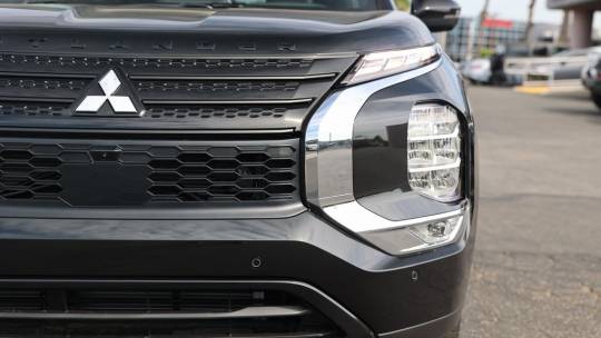 2024 Mitsubishi Outlander