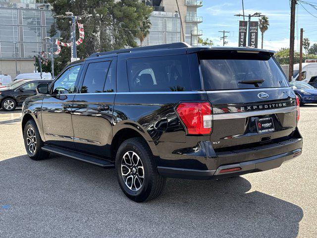 2022 ford expedition xlt max