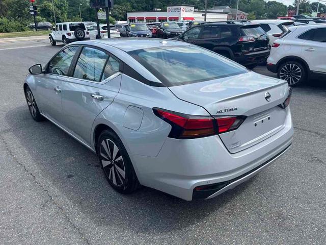 2022 nissan altima 2.5 sv