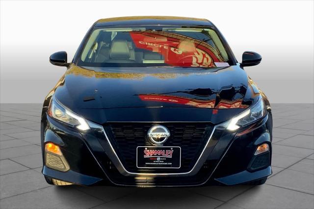 2021 nissan altima sr fwd