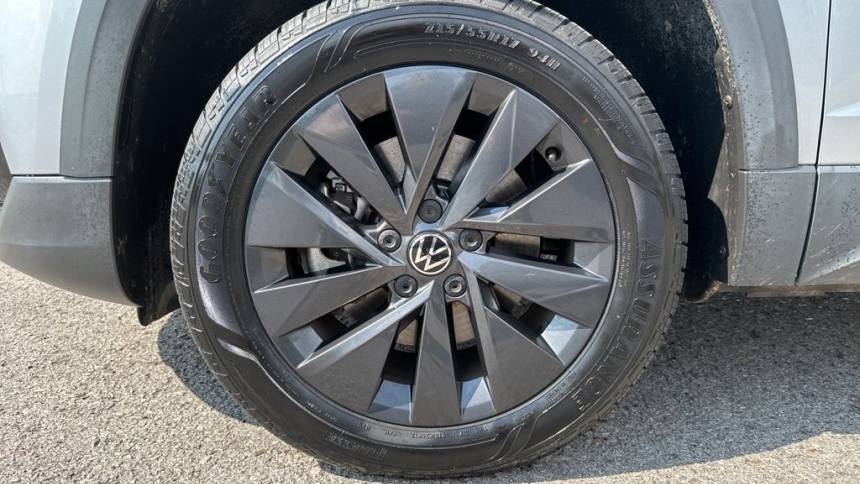 2022 volkswagen taos s