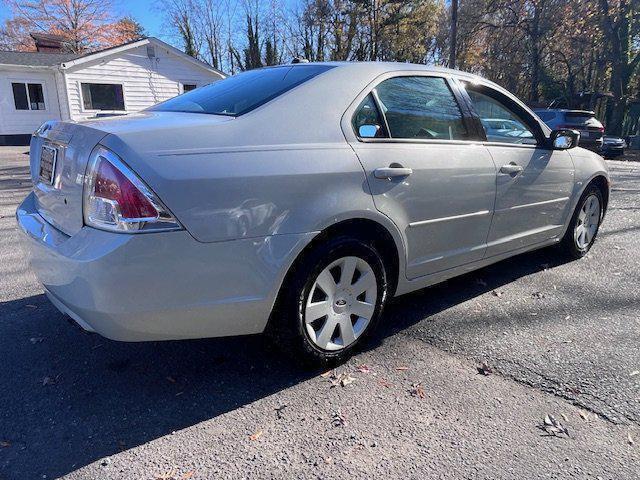 2008 ford fusion se