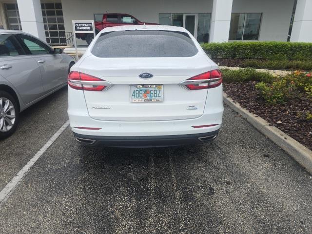 2020 ford fusion se