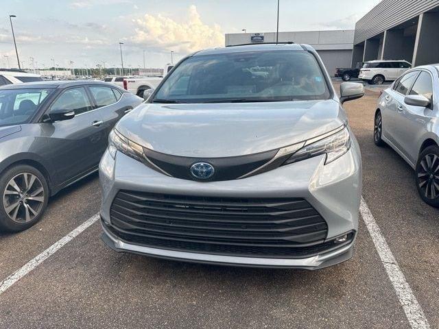 2023 toyota sienna woodland edition in brandon, mississippi