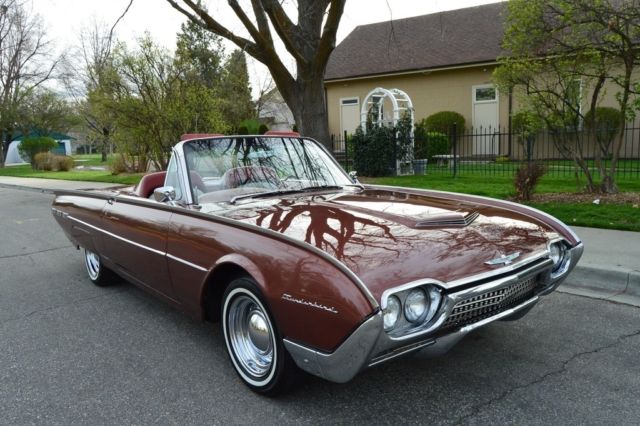 beautiful 1962 ford thunderbird "retractable" convertible