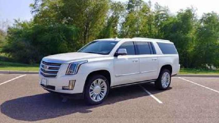 2019 cadillac escalade esv platinum in laredo, tx