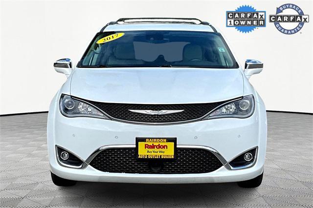 2017 chrysler pacifica limited
