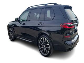 2023 BMW X7 m60i