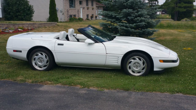 beautiful rare 1992 triple white corvette convertible