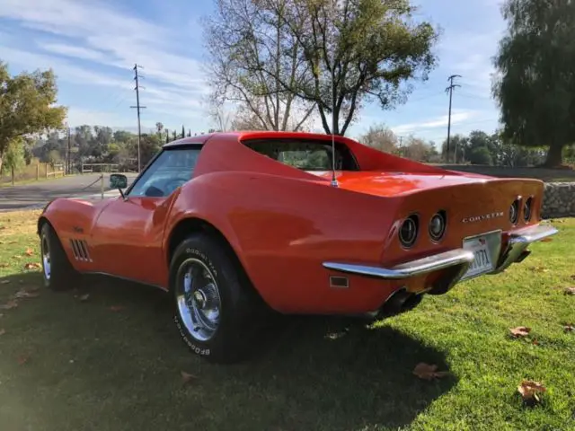 1969 chevrolet corvette t- tops