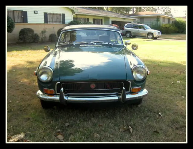 restored 1971 british racing green with new autumn leaf interior