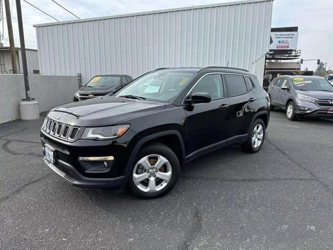 2018 jeep compass latitude 4dr front-wheel drive in fresno, california
