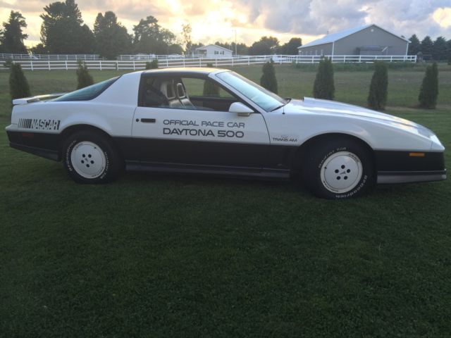 original low mile 1983 trans am daytona pace car 1 of 520 5 speed cars y82 & ws6