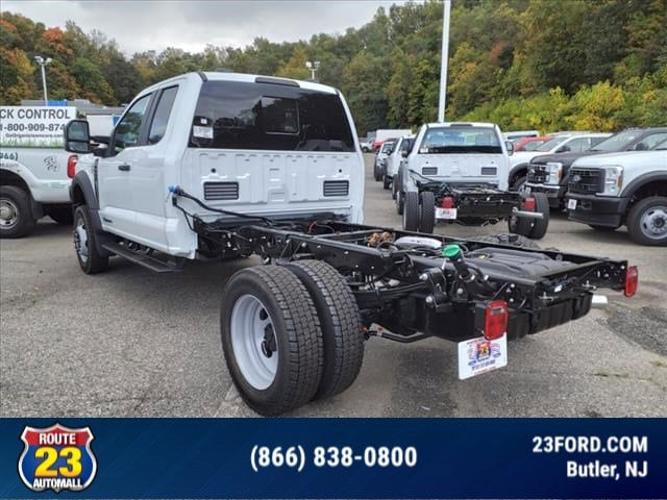 new 2024 ford super duty f-550 drw xl