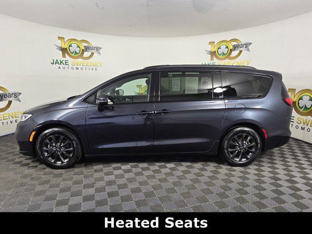 2021 chrysler pacifica touring
