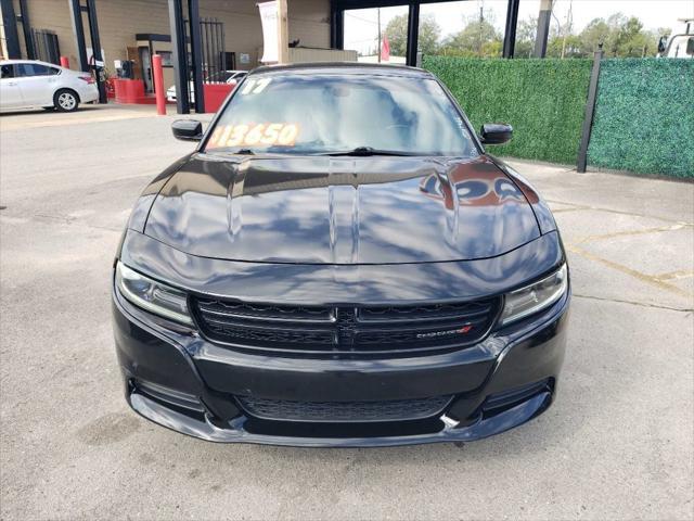 2017 dodge charger se