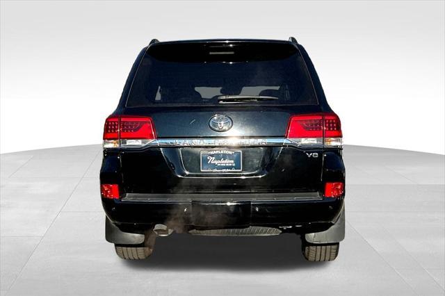 2017 toyota land cruiser base