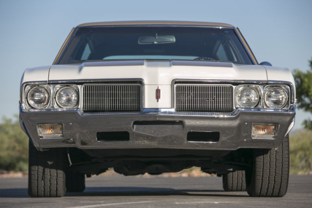 spectacular restoration 1970 oldsmobile vista cruiser glass roof wagon no rust