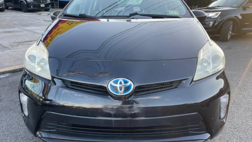 2013 toyota prius two