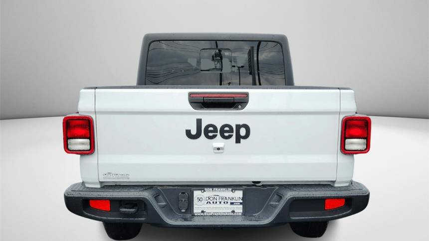 2024 jeep gladiator sport