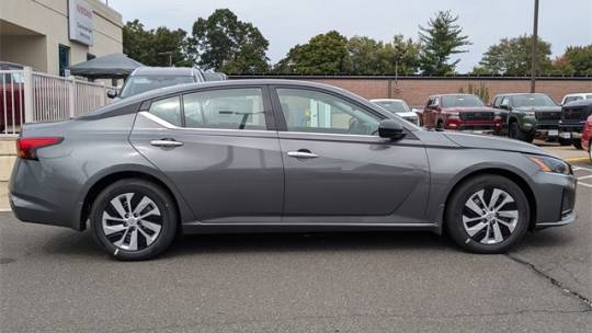 2025 Nissan Altima